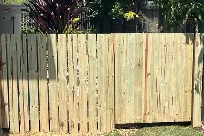 swinging gate Bundaberg
